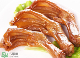 鹵鴨掌要多長時間？鹵鴨掌鹵多長時間？