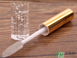 大創(chuàng)睫毛雨衣怎么卸？大創(chuàng)睫毛雨衣卸妝方法