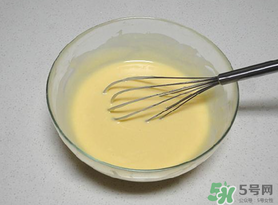 面糊用熱水還是涼水？面糊是用熱水調(diào)還是用涼水調(diào)？