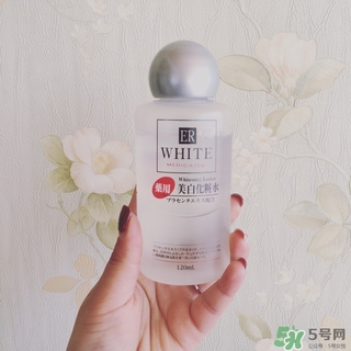 大創(chuàng)美白化妝水爽膚水怎么樣？大創(chuàng)化妝水好用嗎？