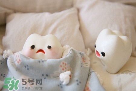 刷牙后吃東西發(fā)苦正常嗎？為什么刷牙后吃東西發(fā)苦？