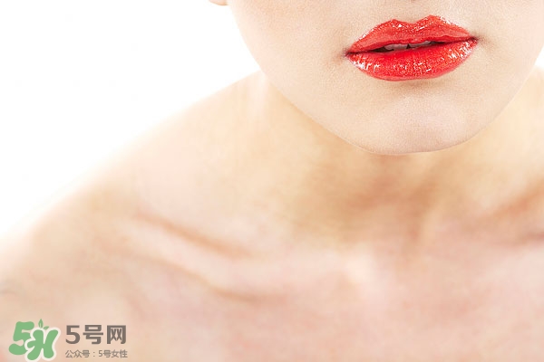 嘴唇起泡腫了怎么辦？嘴唇起泡腫了怎么消腫