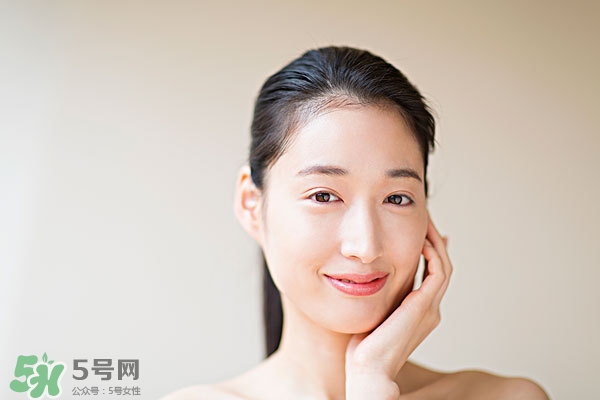 嘴唇起泡腫了怎么辦？嘴唇起泡腫了怎么消腫