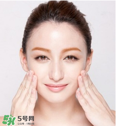 精華什么年紀(jì)用？精華什么年齡開始用？
