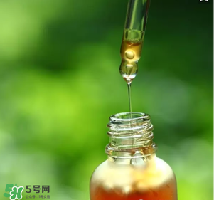 精華什么年紀(jì)用？精華什么年齡開始用？