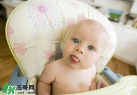 寶寶輔食一天吃幾次？寶寶每天吃輔食次數(shù)