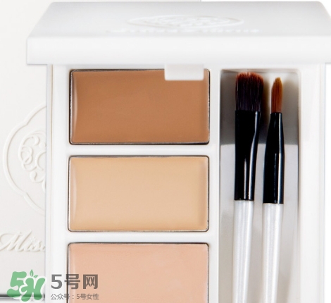花娜小姐三色遮瑕膏怎么用？miss hana花娜小姐遮瑕膏使用方法