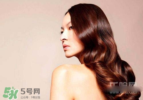 燙發(fā)的藥水貴的和便宜的都一樣嗎？燙發(fā)的藥水貴的和便宜的哪個好？