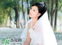拍婚紗照可以戴眼鏡嗎？拍婚紗照戴眼鏡好不好？