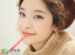 豆沙色口紅怎么化？豆沙色口紅怎么涂好看？