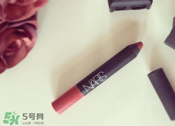 豆沙色口紅怎么化？豆沙色口紅怎么涂好看？