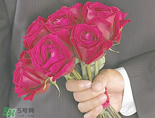 男朋友不在身邊怎樣過(guò)情人節(jié)？情人節(jié)沒(méi)有男朋友怎么過(guò)？