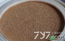 vant氣墊cc黑色和白色哪款好？vant36.5氣墊cc黑色和白色區(qū)別