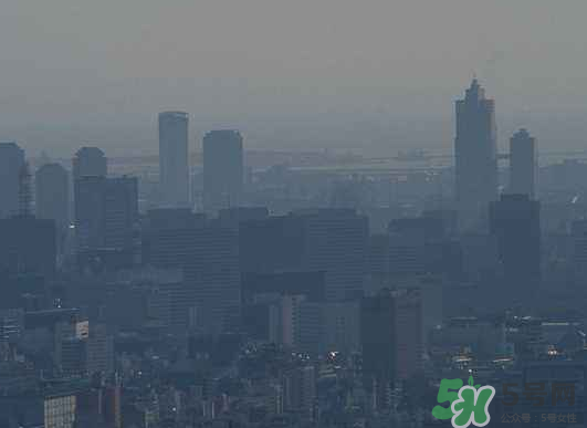霧霾天開(kāi)空調(diào)會(huì)不會(huì)污染室內(nèi)空氣？