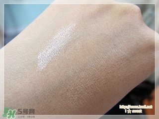 貝玲妃高光棒怎么用？貝玲妃高光棒使用方法