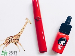 涂唇釉嘴唇干是怎么回事？涂唇釉嘴唇干怎么辦？