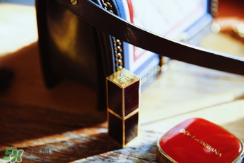 tom ford黑管10多少錢？tom ford黑管10試色