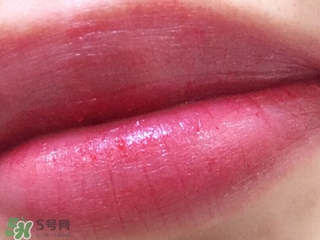 tom ford和mac哪個(gè)好？tom ford口紅和mac口紅哪個(gè)好？