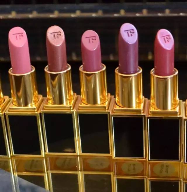 tom ford和迪奧哪個(gè)好？tom ford口紅和dior口紅哪個(gè)好？