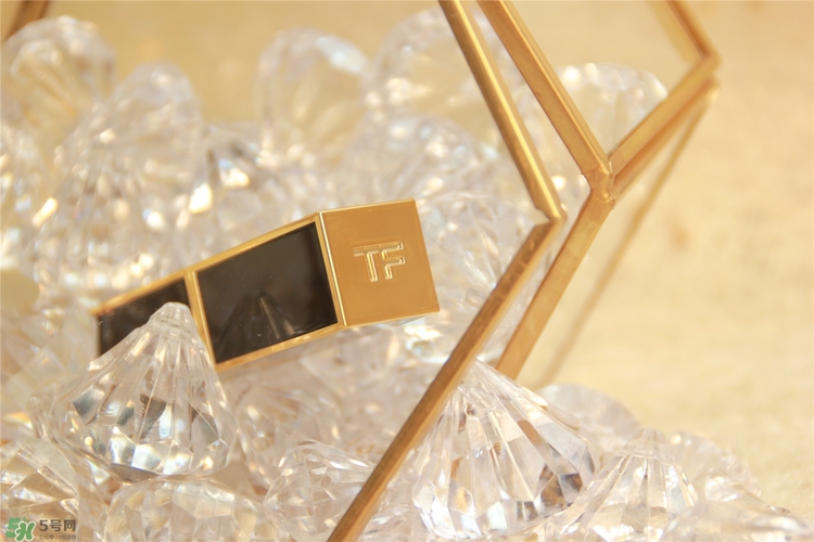 tom ford黑管10多少錢？tom ford黑管10試色