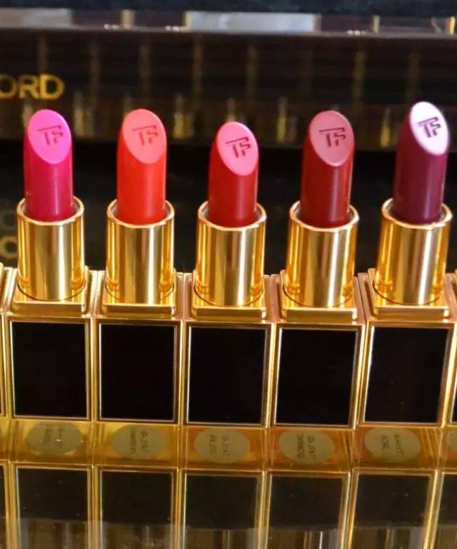 tom ford和迪奧哪個(gè)好？tom ford口紅和dior口紅哪個(gè)好？