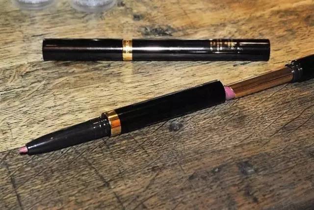 tom ford和迪奧哪個(gè)好？tom ford口紅和dior口紅哪個(gè)好？