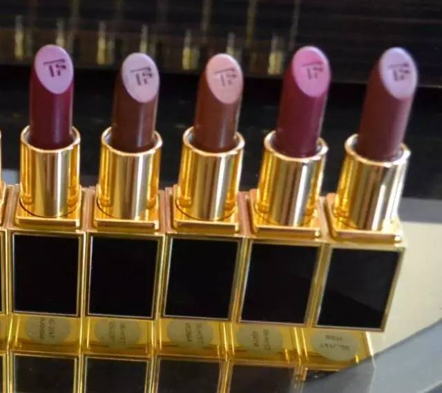 tom ford和迪奧哪個(gè)好？tom ford口紅和dior口紅哪個(gè)好？