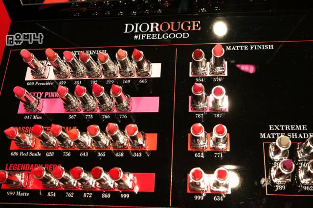 tom ford和迪奧哪個(gè)好？tom ford口紅和dior口紅哪個(gè)好？