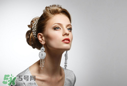 一次性耳釘怎么取下來(lái)？一次性耳釘多久取下來(lái)？