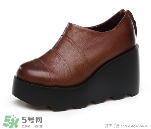 3月份穿什么鞋子？三月份穿什么鞋？