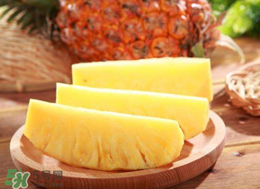 鳳梨吃之前用鹽水泡嗎？鳳梨為什么要用鹽水泡？