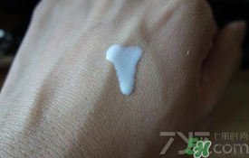 安耐曬金瓶怎么樣？安耐曬金瓶好用嗎？