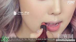 煙熏玫瑰色適合什么膚色？煙熏玫瑰色口紅適合黃皮嗎？