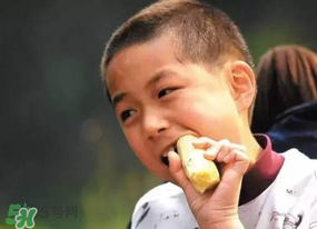 吃甘蔗嘴爛了怎么辦？吃甘蔗嘴角爛了怎么辦？