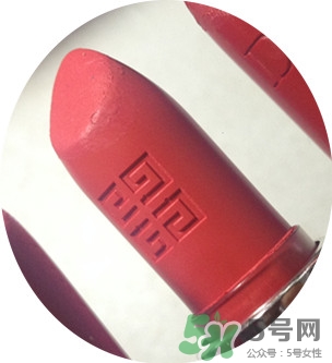 紀(jì)梵希小羊皮是啞光嗎？紀(jì)梵希小羊皮干不干？