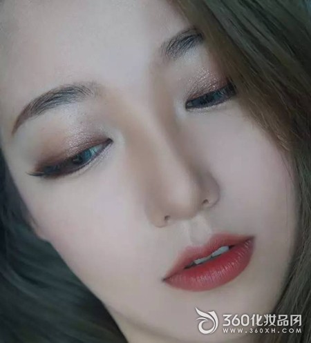 干玫瑰色適合什么膚色？干玫瑰色口紅適合黃皮嗎？