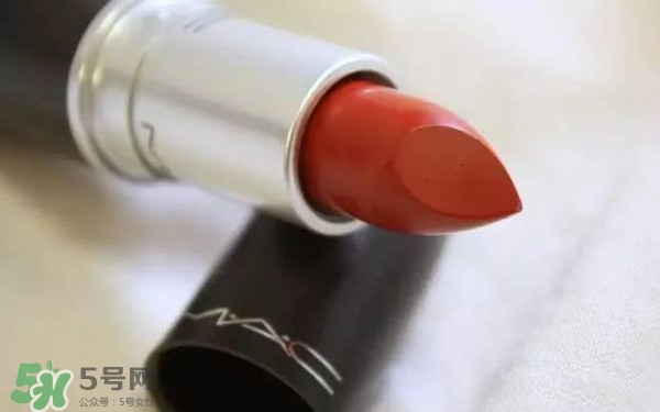 磚紅色和豆沙色的區(qū)別 磚紅色和豆沙色哪個好看？