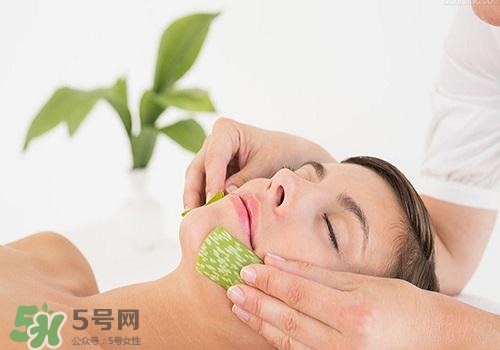 蘆薈涂在臉上發(fā)癢是怎么回事？蘆薈涂在臉上發(fā)癢怎么辦？