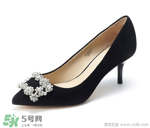4月份穿什么鞋子？四月份鞋子搭配