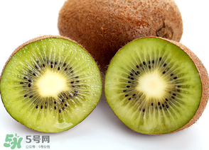 獼猴桃有點(diǎn)硬可以吃嗎？獼猴桃有點(diǎn)硬怎么吃？