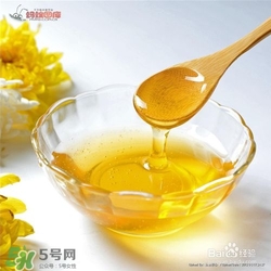 嘴唇干燥是什么原因？嘴唇干裂脫皮怎么辦？