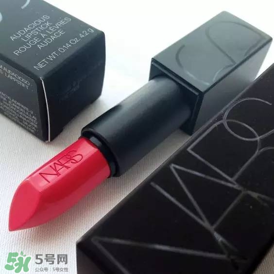 珊瑚紅口紅是什么顏色？珊瑚紅口紅試色