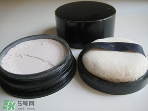 cpb散粉和紀(jì)梵希散粉哪個好？cpb散粉和紀(jì)梵希散粉對比