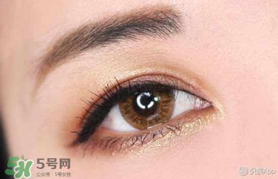 啞光口紅和珠光口紅哪個(gè)好？啞光口紅和珠光區(qū)別