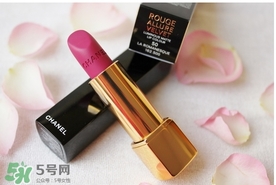 霧面口紅干嗎？霧面口紅太干怎么辦？