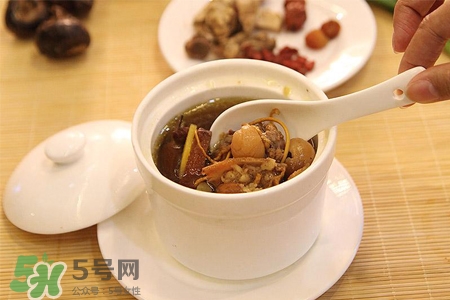 4月份喝什么湯好？四月份適合喝什么湯？