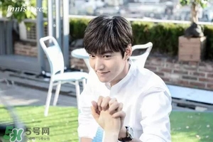 李敏鎬粉漾之戀氣墊霜多少錢？李敏鎬悅詩風吟氣墊價格