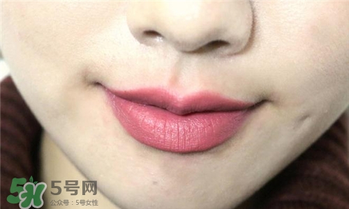 蘭蔻菁純唇膏295多少錢？蘭蔻菁純唇膏295專柜價(jià)