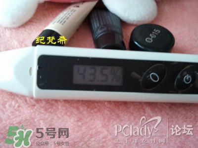 蘭蔻和紀(jì)梵希哪個(gè)好？蘭蔻和紀(jì)梵?？诩t哪個(gè)好？