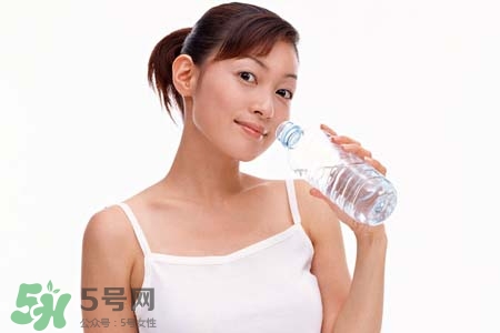 春天要多喝水嗎？春天多喝水有什么好處？
